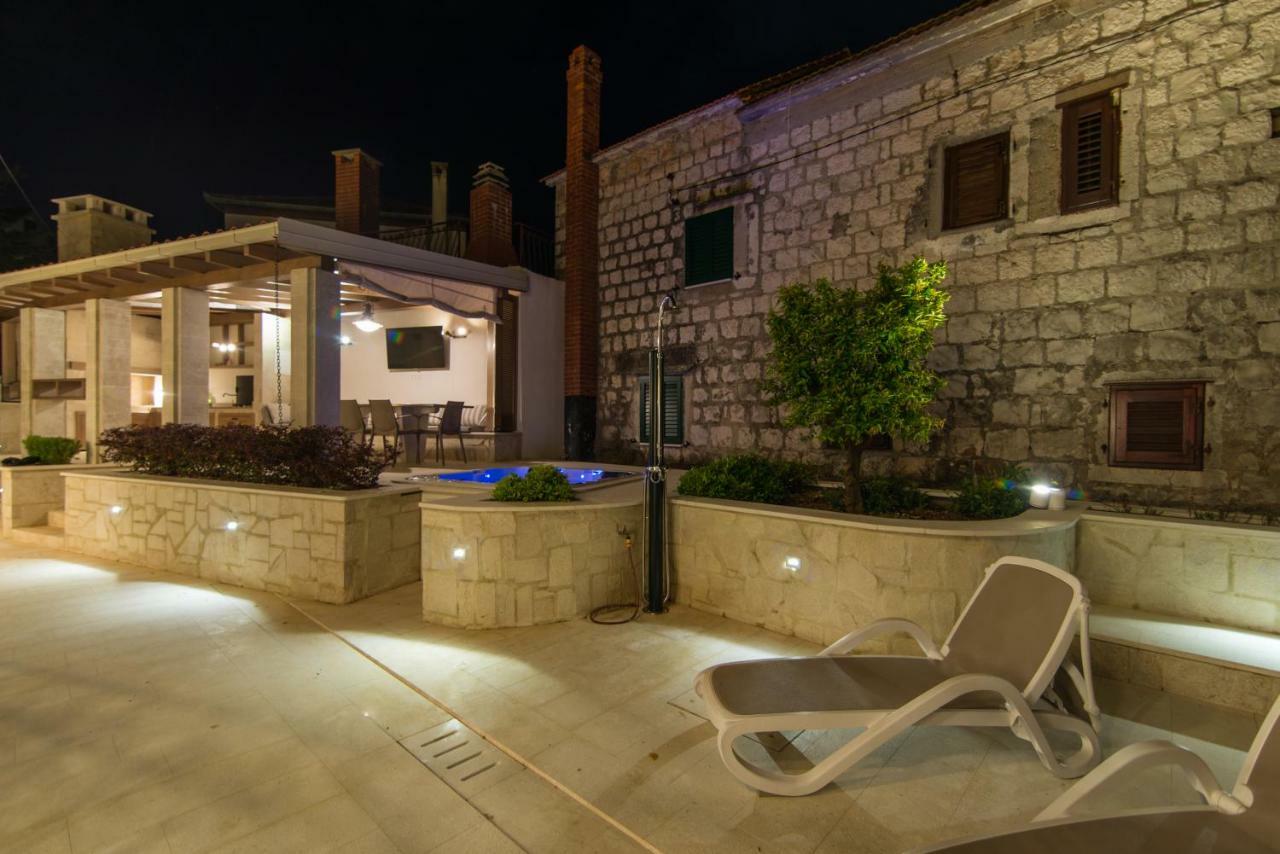 Villa Hurem تروغير المظهر الخارجي الصورة