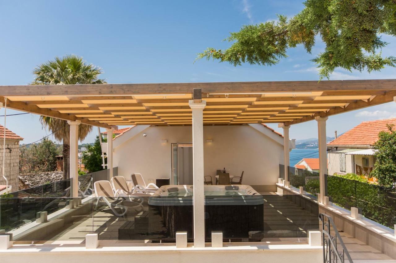 Villa Hurem تروغير المظهر الخارجي الصورة